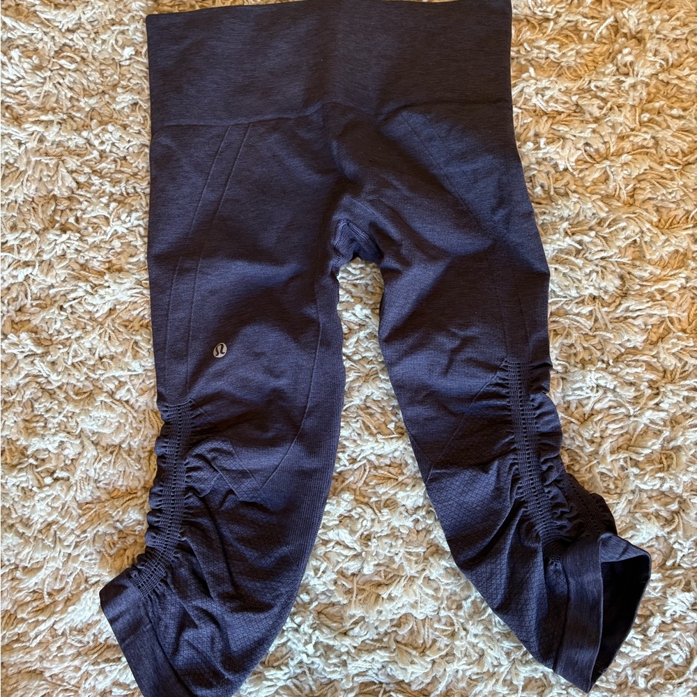 Lululemon cropped leggings with ruching